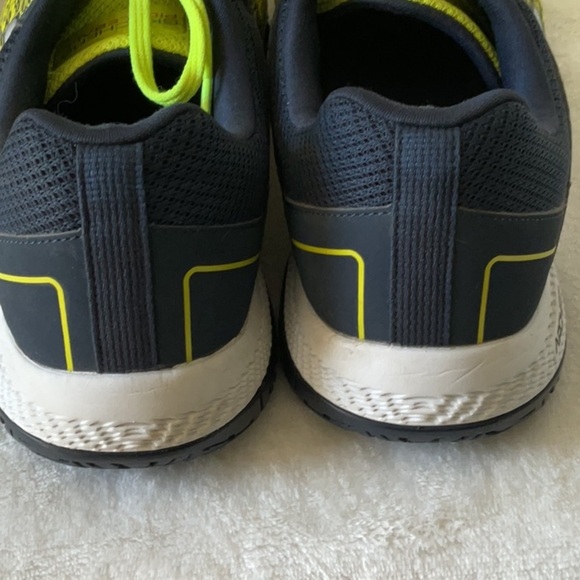 Skechers Yellow and Black Athletic Shoes pickleball Goodyear - Picture 2 of 10